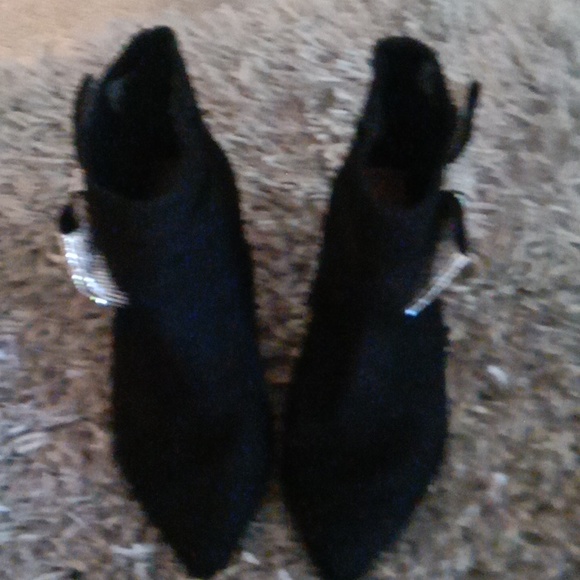 Torrid faux black suede ankle boot with rhinestone bow - Picture 2 of 7